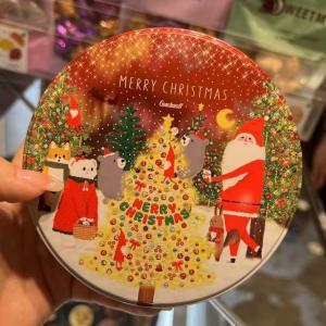 日本gonchaoroff 圣诞限定 圣诞老人与熊圆形铁盒 巧克力礼盒 44g（任意路线可发）
