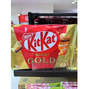 雀巢NESTLE KitKat奇巧巧克力威化夹心饼干 盐焦糖味 10枚入（只能发邮政）