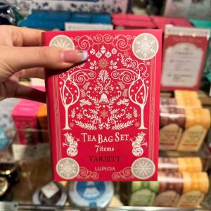 代购茶类：lupicia绿碧茶园 2025年圣诞限定 七种口味茶书包礼盒 缤纷口味 红色盒子包装（缺货退款）