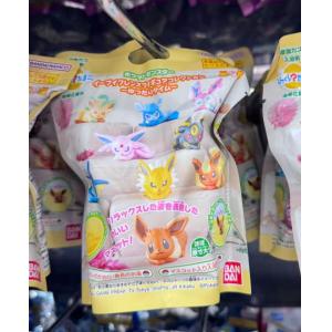 日本万代 精灵宝可梦 伊布盲盒泡澡沐浴球入浴剂 花香 内含小玩具 95g