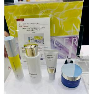 代购：艾天然Attenir 26夏季限定 亮白化妆水精华防晒面霜套盒